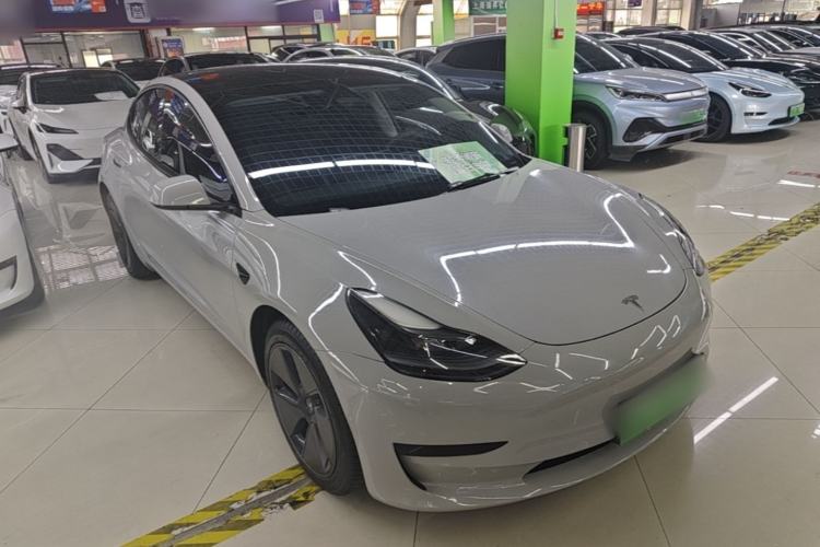 Used Tesla Model 3 2022 Rear-Wheel-Drive Version Front Right 45 Deg