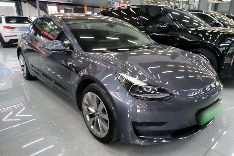 Used Tesla Model 3 2022 Rear-Wheel-Drive Version Front Right 45 Deg