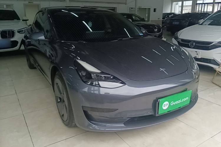 Used Tesla Model 3 2022 Rear-Wheel-Drive Version Front Right 45 Deg