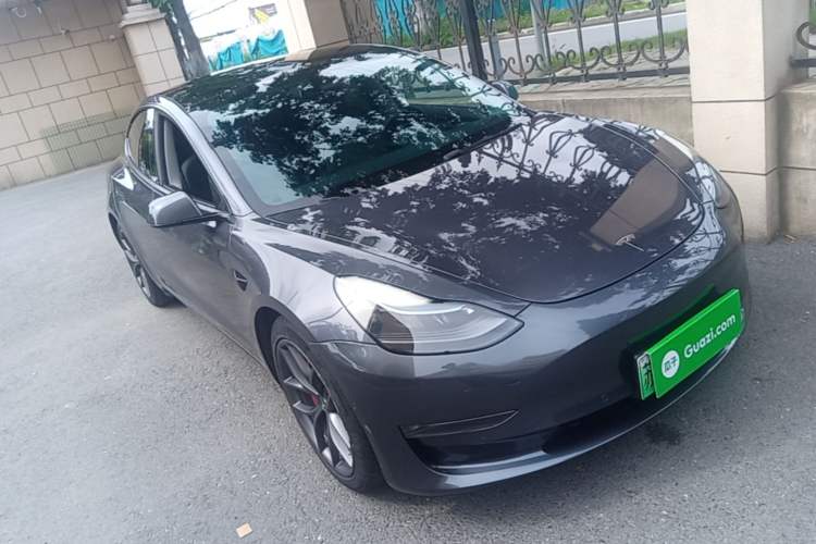 Used Tesla Model 3 2022 Performance High-Performance All-Wheel-Drive Version Front Right 45 Deg