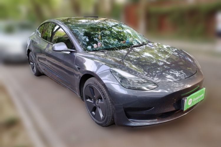 Used Tesla Model 3 2022 Rear-Wheel-Drive Version Front Right 45 Deg