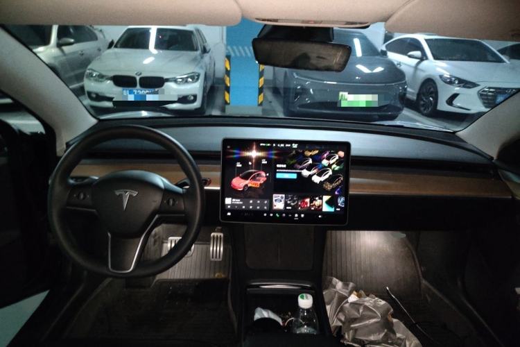 Used Tesla Model 3 2022 Performance High-Performance All-Wheel-Drive Version Interior 2