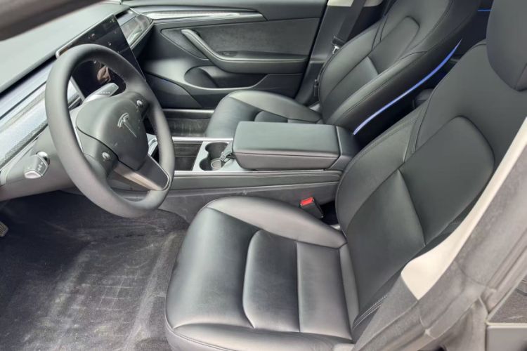 Used Tesla Model 3 2022 Rear-Wheel-Drive Version Interior 3