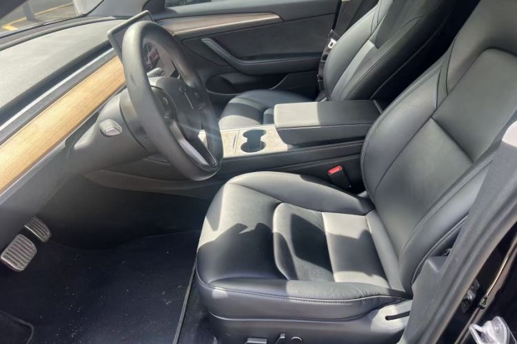 Used Tesla Model 3 2022 Rear-Wheel-Drive Version Interior 4