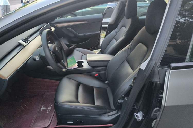Used Tesla Model 3 2022 Rear-Wheel-Drive Version Left Front Seat