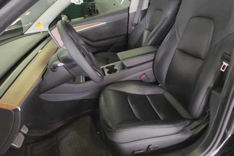 Used Tesla Model 3 2022 Rear-Wheel-Drive Version Left Front Seat
