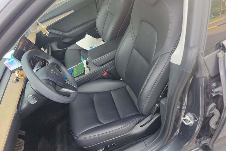Used Tesla Model 3 2022 Rear-Wheel-Drive Version Left Front Seat