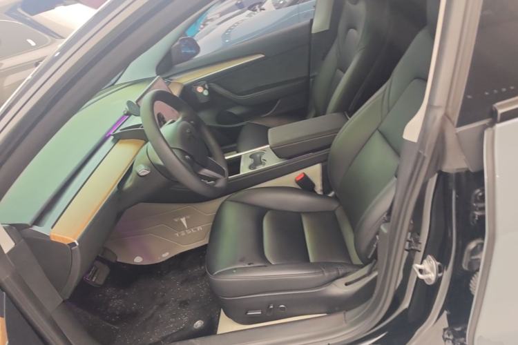 Used Tesla Model 3 2022 Rear-Wheel-Drive Version Left Front Seat