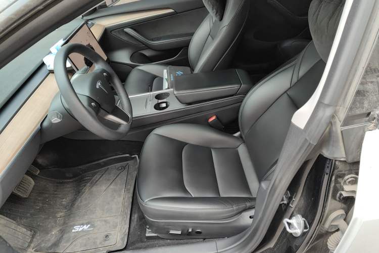 Used Tesla Model 3 2022 Rear-Wheel-Drive Version Left Front Seat