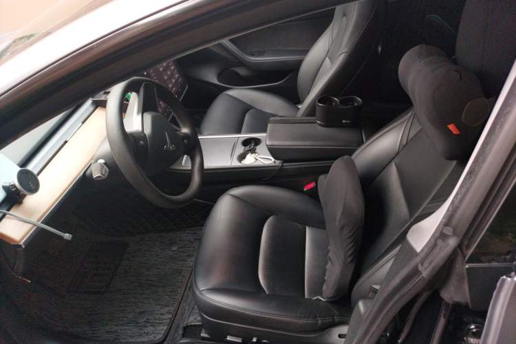 Used Tesla Model 3 2022 Rear-Wheel-Drive Version Left Front Seat