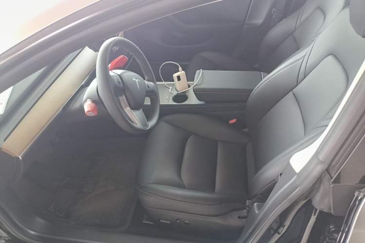 Used Tesla Model 3 2022 Rear-Wheel-Drive Version Left Front Seat
