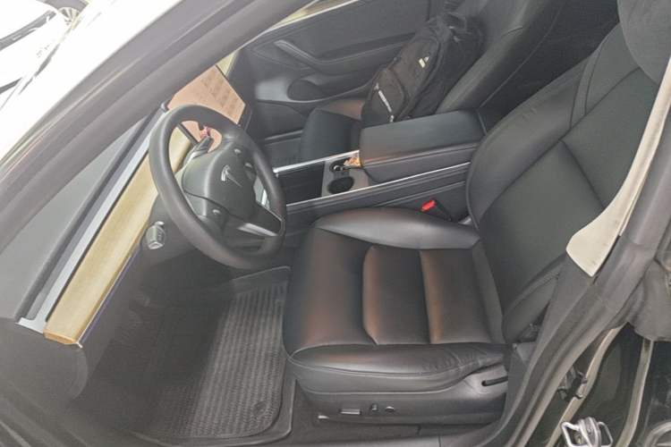 Used Tesla Model 3 2022 Rear-Wheel-Drive Version Left Front Seat