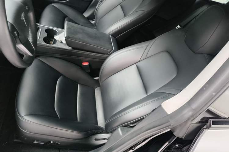 Used Tesla Model 3 2022 Rear-Wheel-Drive Version Left Front Seat