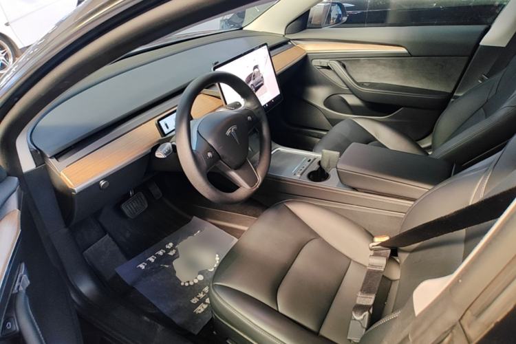 Used Tesla Model 3 2022 Rear-Wheel-Drive Version Left Front Seat