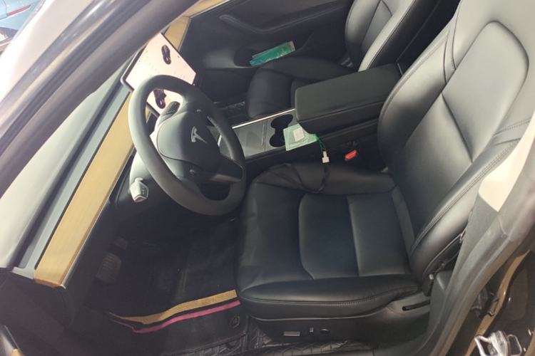 Used Tesla Model 3 2022 Rear-Wheel-Drive Version Left Front Seat