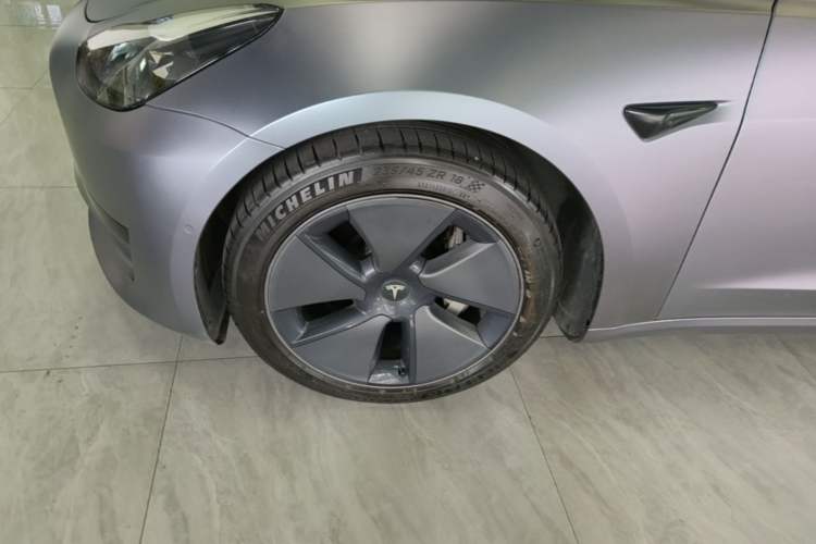 Used Tesla Model 3 2022 Rear-Wheel-Drive Version Left Front Wheel Hub
