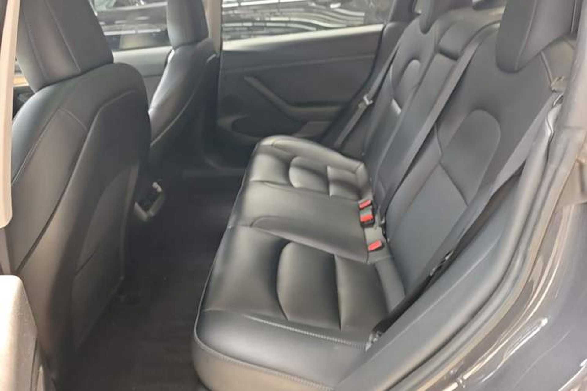 Used Tesla Model 3 2022 Performance High-Performance All-Wheel-Drive Version Left Rear Seat