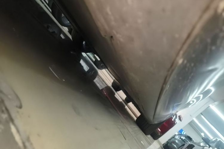 Used Tesla Model 3 2022 Performance High-Performance All-Wheel-Drive Version Left Side Sill