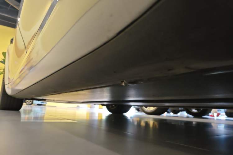 Used Tesla Model 3 2022 Rear-Wheel-Drive Version Left Side Sill