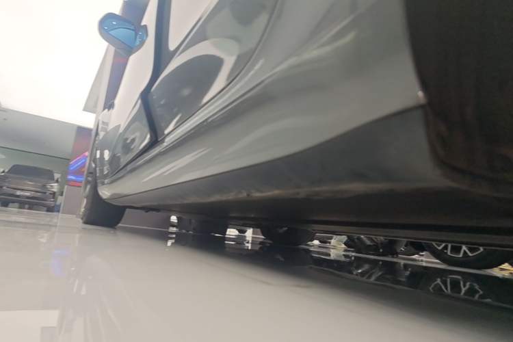 Used Tesla Model 3 2022 Rear-Wheel-Drive Version Left Side Sill