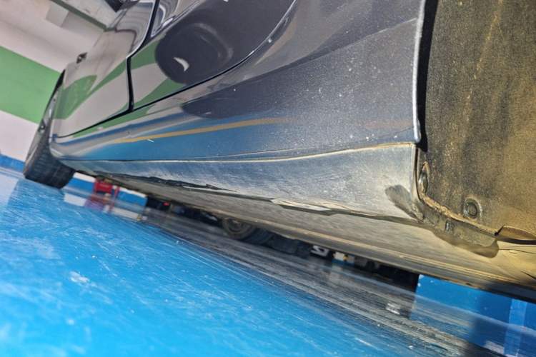 Used Tesla Model 3 2022 Rear-Wheel-Drive Version Left Side Sill