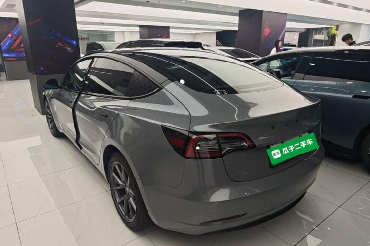 Used Tesla Model 3 2022 Rear-Wheel-Drive Version Rear Left 45 Deg