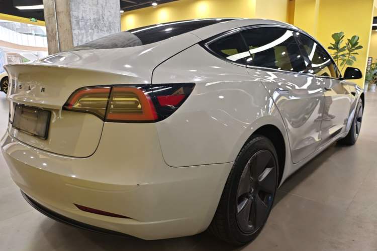 Used Tesla Model 3 2022 Rear-Wheel-Drive Version Rear Right 45 Deg