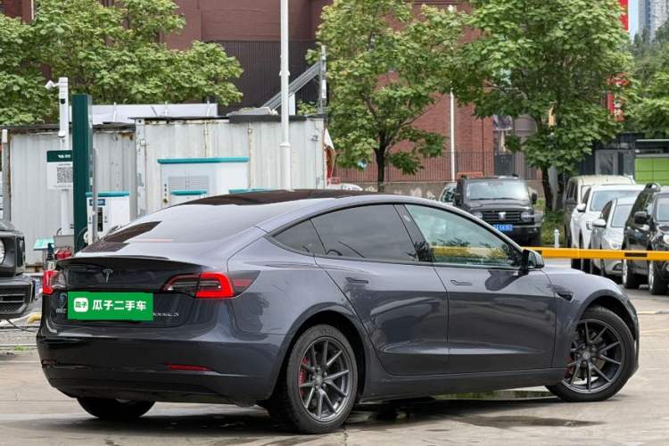 Used Tesla Model 3 2022 Rear-Wheel-Drive Version Rear Right 45 Deg