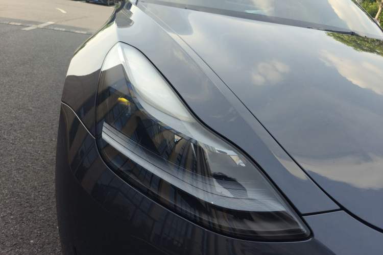 Used Tesla Model 3 2022 Rear-Wheel-Drive Version Right Front Headlight