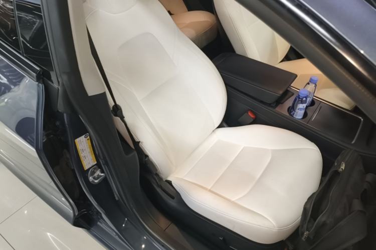 Used Tesla Model 3 2022 Rear-Wheel-Drive Version Right Front Seat
