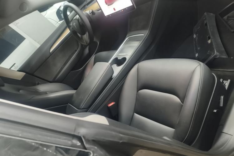 Used Tesla Model 3 2022 Performance High-Performance All-Wheel-Drive Version Right Front Seat