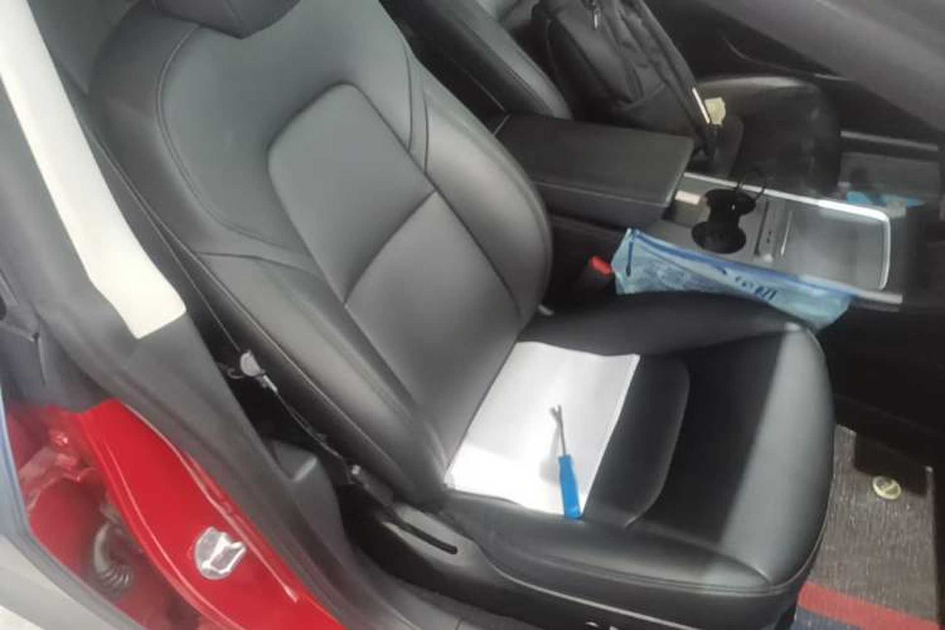 Used Tesla Model 3 2022 Performance High-Performance All-Wheel-Drive Version Right Front Seat