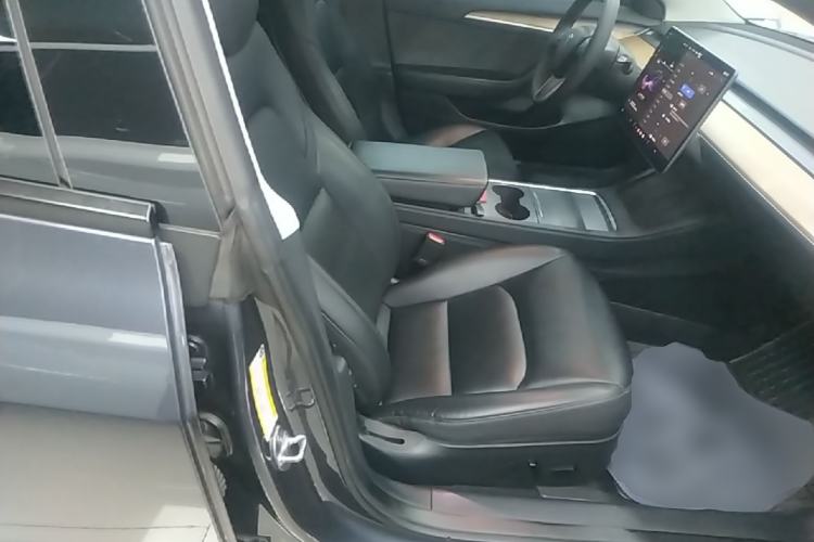 Used Tesla Model 3 2022 Rear-Wheel-Drive Version Right Front Seat