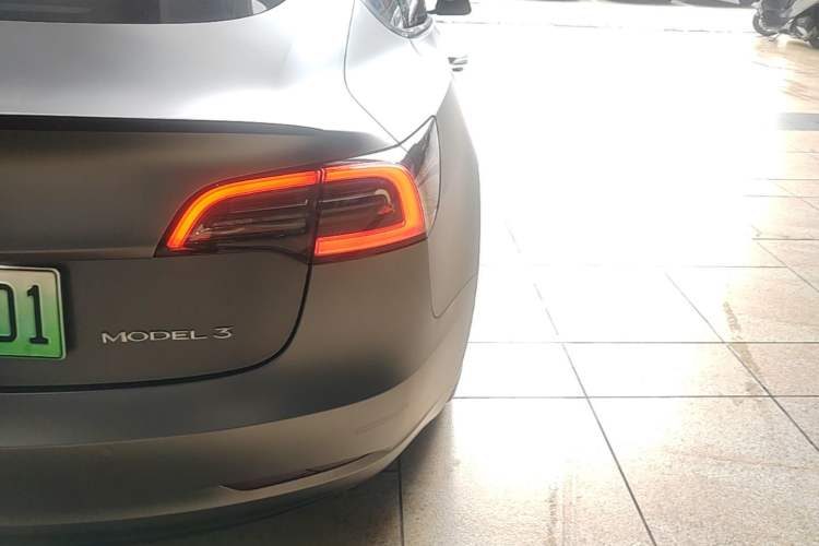 Used Tesla Model 3 2022 Rear-Wheel-Drive Version Right Rear Taillight