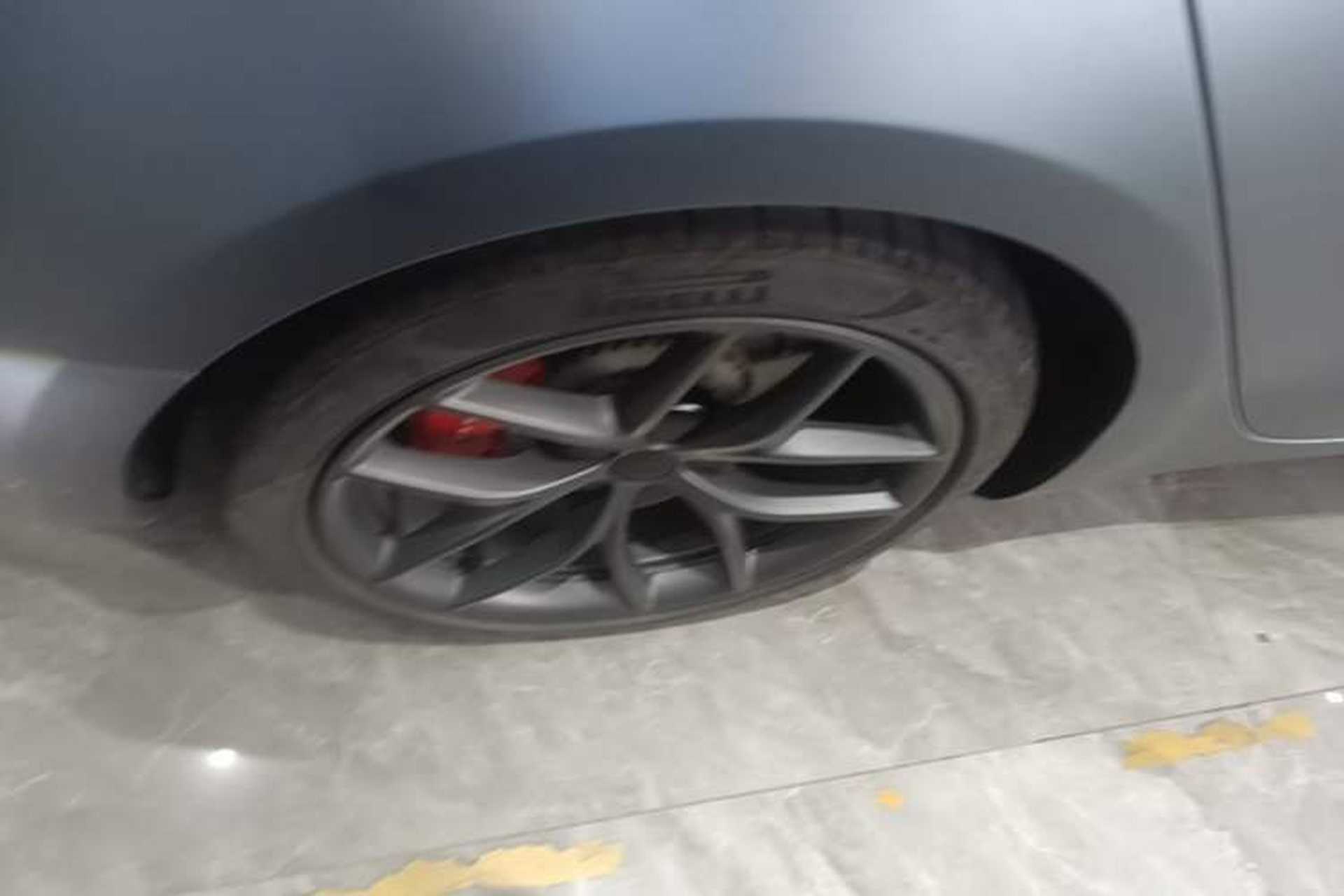 Used Tesla Model 3 2022 Performance High-Performance All-Wheel-Drive Version Right Rear Wheel Hub