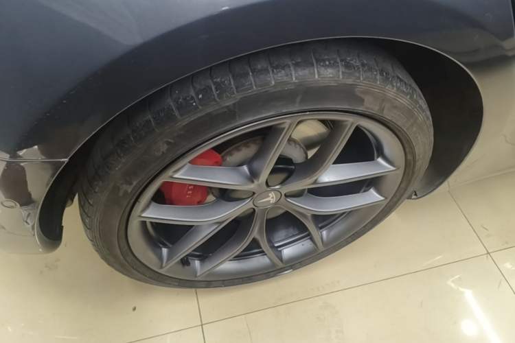 Used Tesla Model 3 2022 Performance High-Performance All-Wheel-Drive Version Right Rear Wheel Hub