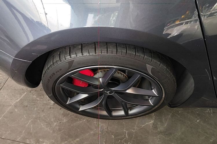 Used Tesla Model 3 2022 Performance High-Performance All-Wheel-Drive Version Right Rear Wheel Hub