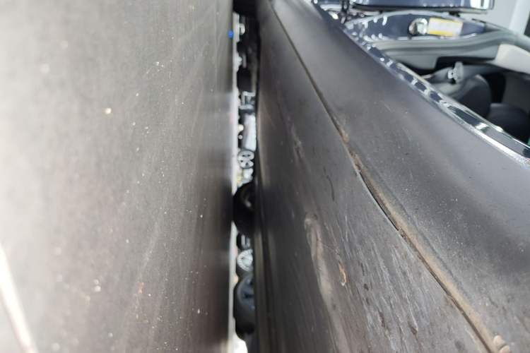 Used Tesla Model 3 2022 Rear-Wheel-Drive Version Right Side Sill