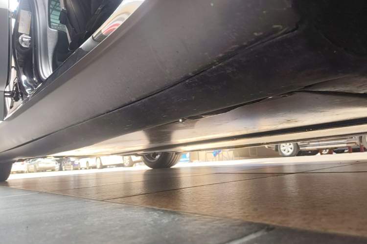 Used Tesla Model 3 2022 Rear-Wheel-Drive Version Right Side Sill