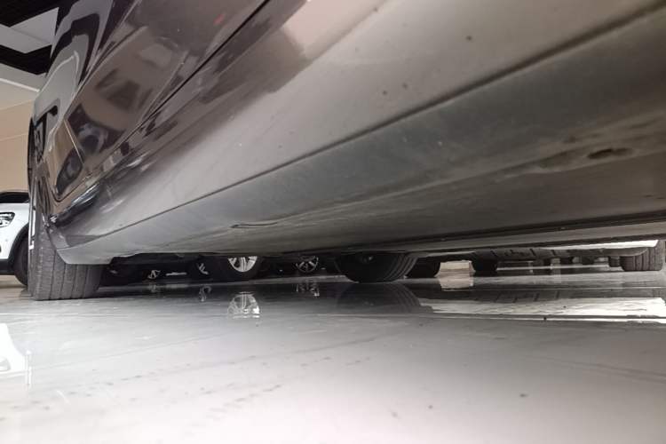Used Tesla Model 3 2022 Rear-Wheel-Drive Version Right Side Sill