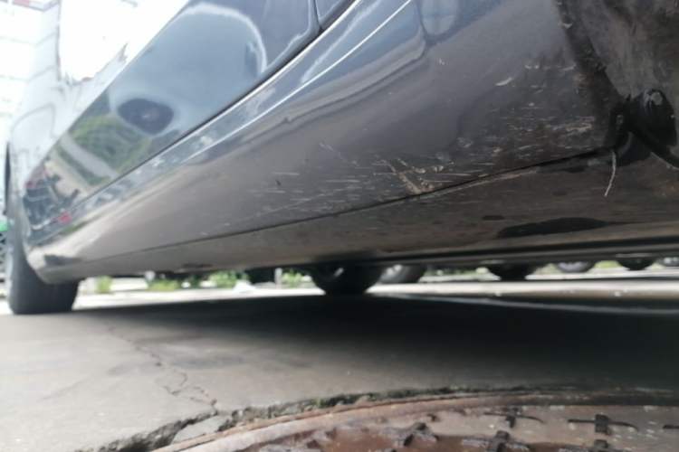 Used Tesla Model 3 2022 Rear-Wheel-Drive Version Right Side Sill