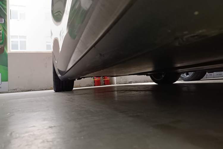 Used Tesla Model 3 2022 Rear-Wheel-Drive Version Right Side Sill