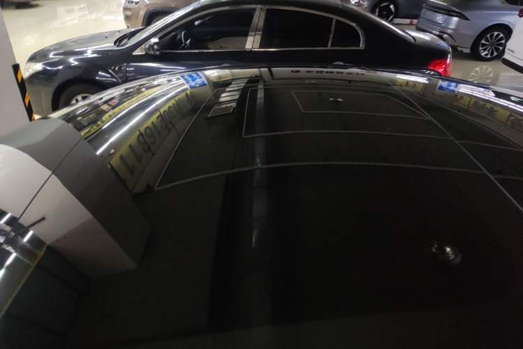 Used Tesla Model 3 2022 Rear-Wheel-Drive Version Roof