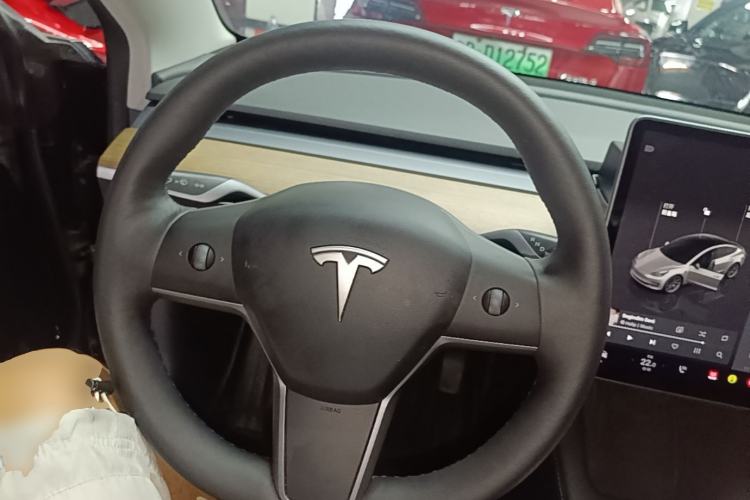 Used Tesla Model 3 2022 Rear-Wheel-Drive Version Steering Wheel
