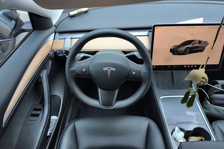 Used Tesla Model 3 2022 Rear-Wheel-Drive Version Steering Wheel