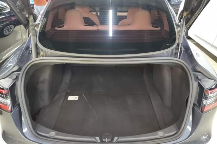 Used Tesla Model 3 2022 Rear-Wheel-Drive Version Trunk