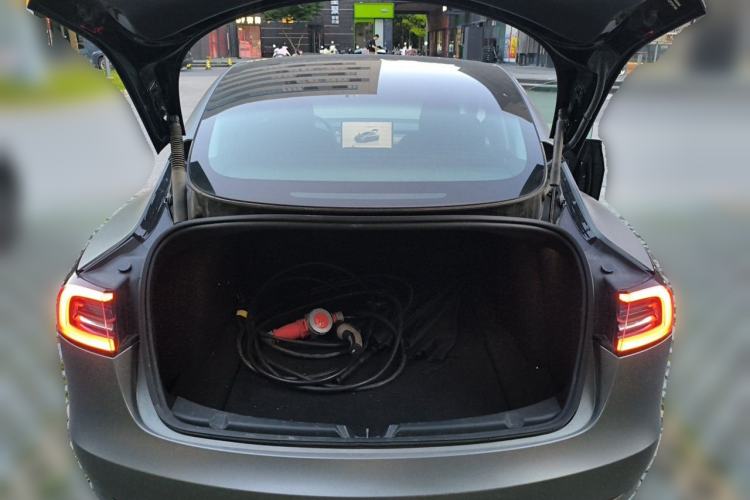 Used Tesla Model 3 2022 Rear-Wheel-Drive Version Trunk