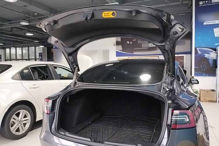Used Tesla Model 3 2022 Rear-Wheel-Drive Version Trunk