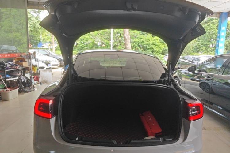 Used Tesla Model 3 2022 Rear-Wheel-Drive Version Trunk