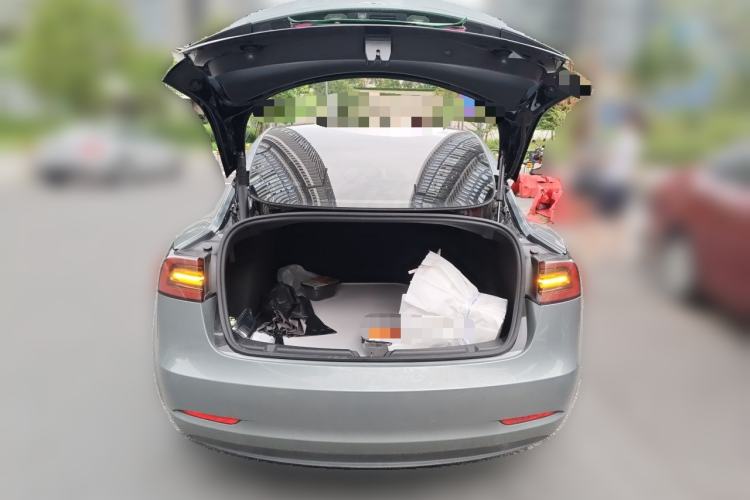 Used Tesla Model 3 2022 Rear-Wheel-Drive Version Trunk